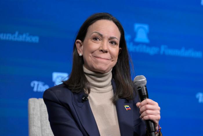 María Corina Machado afirma que Delcy Rodríguez está "cumpliendo órdenes" de Trump