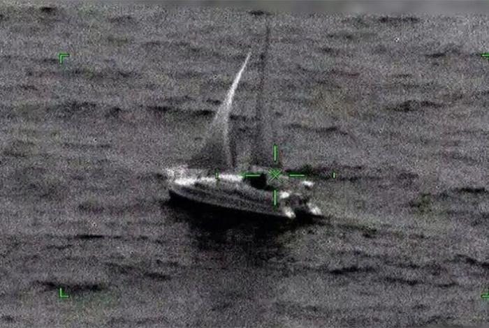 Marina localiza las dos embarcaciones perdidas en el Caribe que se dirigían a Cuba con ayuda