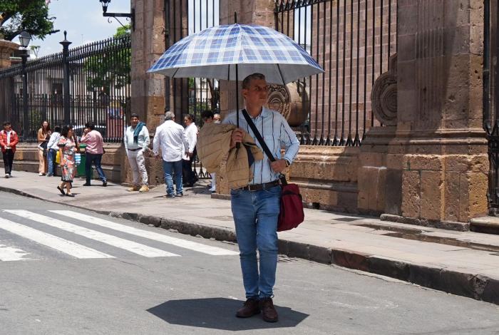 Martes caluroso y despejado en Michoacán