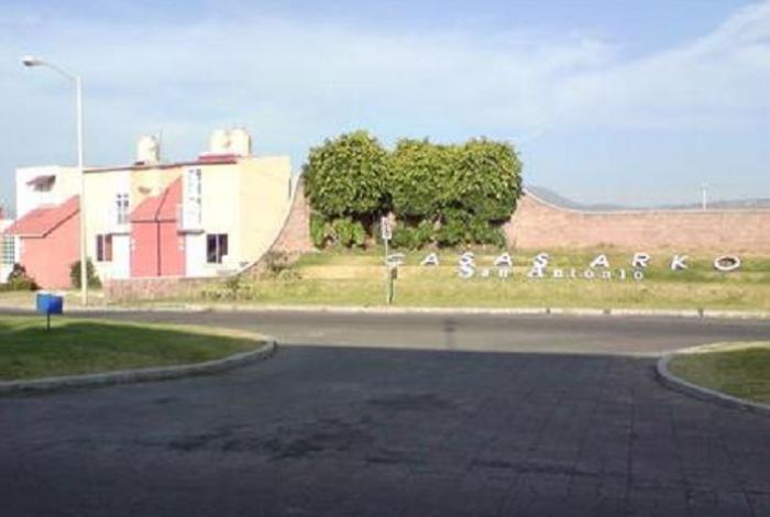 Martina vio casa desocupada y la habitó en Morelia, hasta que el dueño la denunció