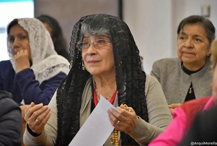 Más de 10 mil mujeres de Morelia peregrinan por la paz hacia la Basílica