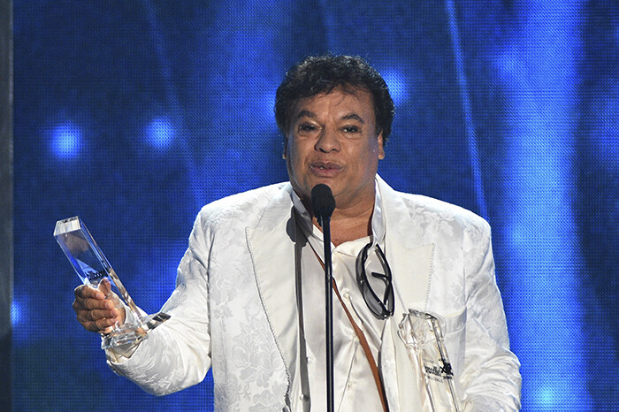 Más de 1,500 canciones y temas que llegan al alma, el legado de Juan Gabriel