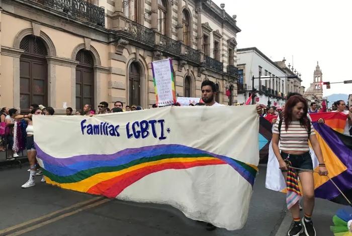 Más de 298 mil personas LGBTI+ viven en Michoacán: Inegi
