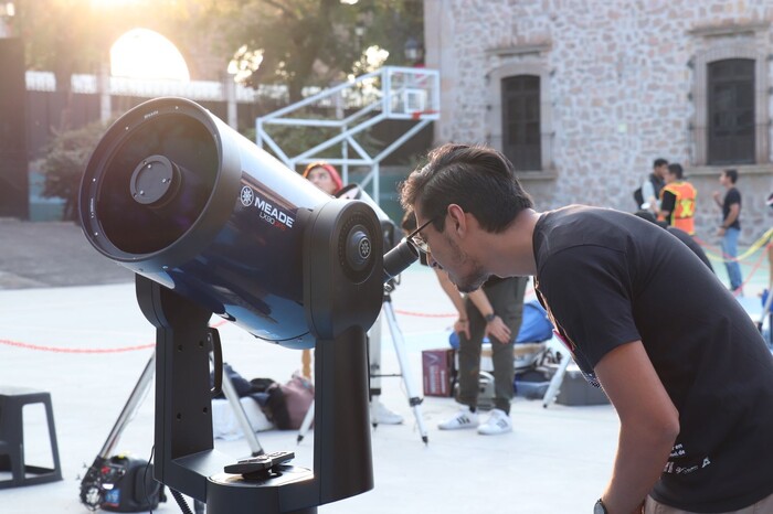 Más de 4 mil personas disfrutaron de una noche de estrellas en Morelia: ICTI