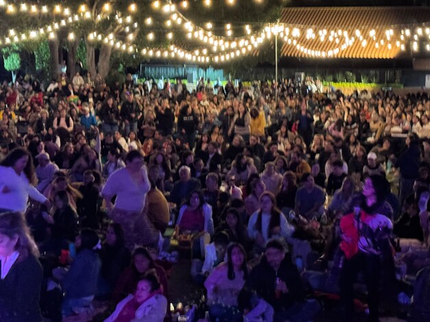 Más de 4 mil personas disfrutaron del Picnic Retro en el Ceconexpo