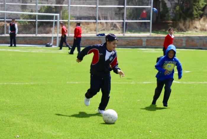 Más de un millón de estudiantes podrán participar en copa de fútbol nacional: Gabriela Molina