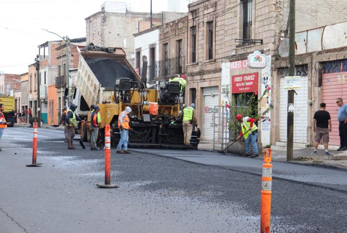 Más vialidades renovadas con el programa de reencarpetamiento del Gobierno de Morelia