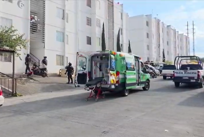 Mecánico es asesinado a balazos en Zamora; una mujer está lesionada
