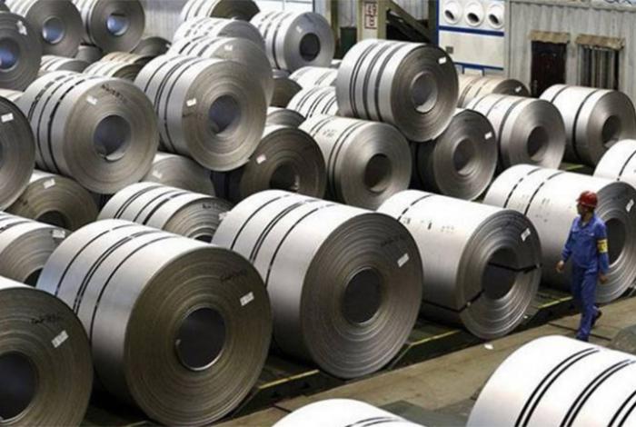 México busca eliminar aranceles al acero, aluminio y vehículos en revisión del T-MEC