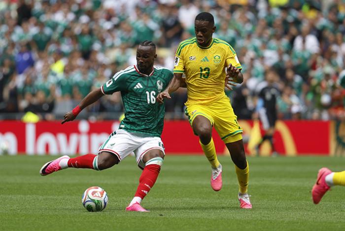 México debuta con victoria de 2-0 sobre Sudáfrica en el Mundial