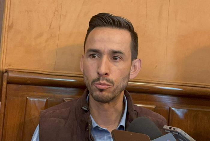 Mezcaleros denuncian ser víctimas de extorsiones y exigen justicia por dos productores asesinados