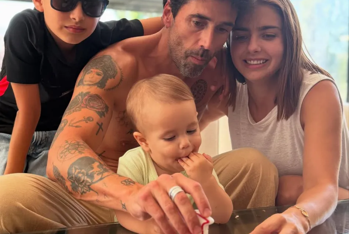 Michelle Renaud y Matías Novoa celebran un año de Milo