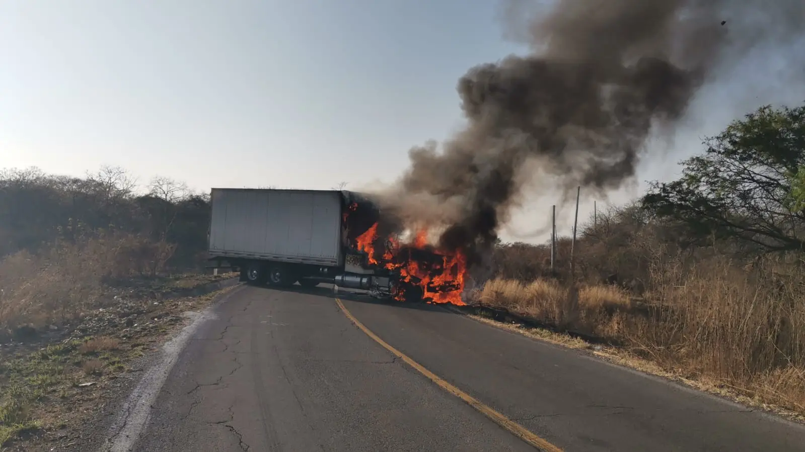 Michoacán blinda fronteras con Jalisco