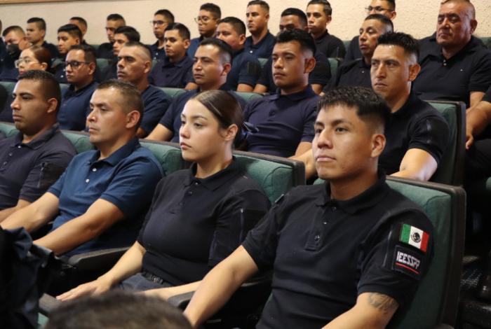 Michoacán forma 300 nuevos policías de proximidad con enfoque humano: IEESSPP