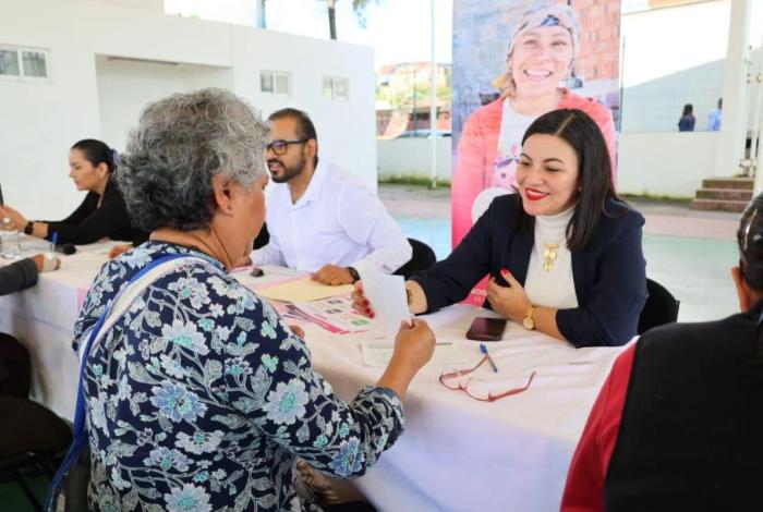 Michoacán impulsa modelo humanista con apoyo integral a familias de niñas y niños con cáncer