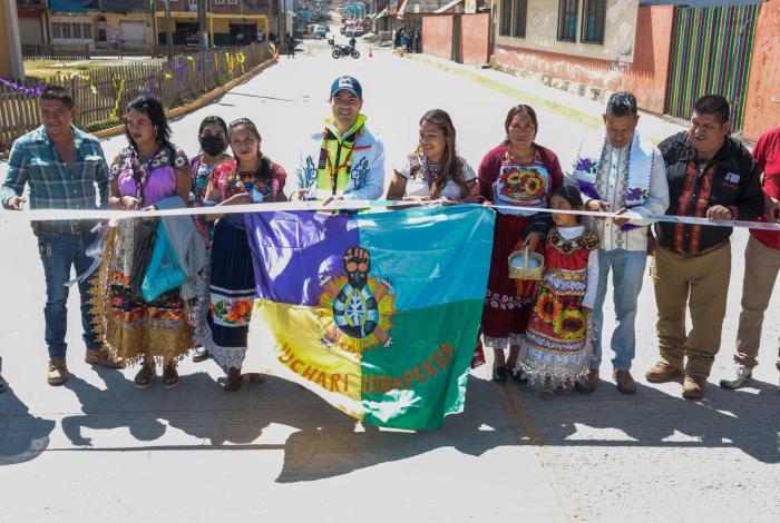 Michoacán invierte más de mil mdp en infraestructura para autogobiernos: SCOP