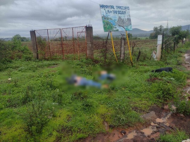 #Michoacán | Localizan a una mujer y un hombre muertos con lesiones de bala, en Tarecuato