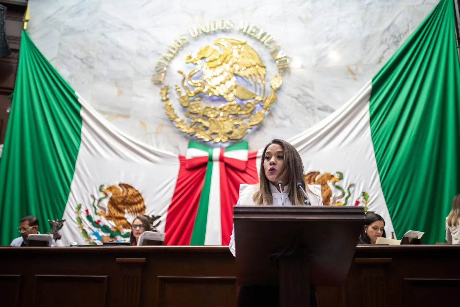 Michoacán podría ser pionero en regular la Inteligencia Artificial, propone iniciativa la diputada Xóchitl Ruiz