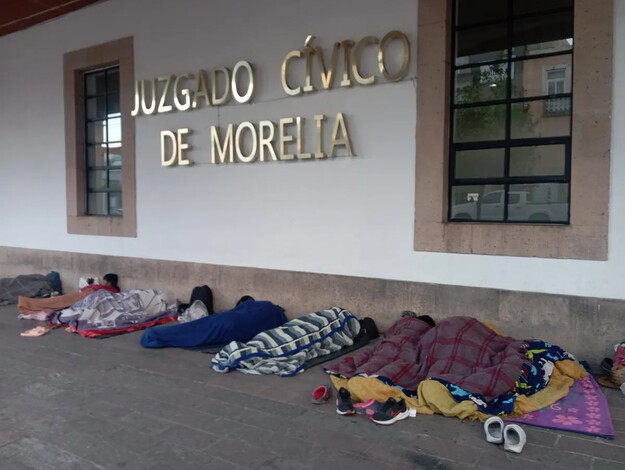 Migrantes seguirán en CAM Morelia: “INM nos trató como presos”, acusan