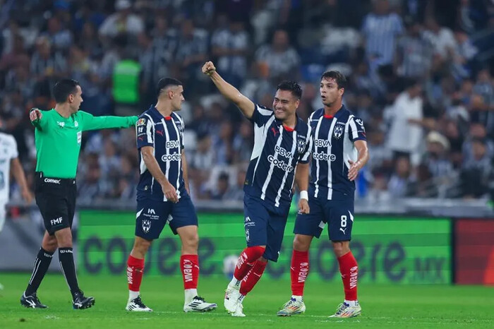 Monterrey aplasta las esperanzas del León: Una noche de goles y despedidas