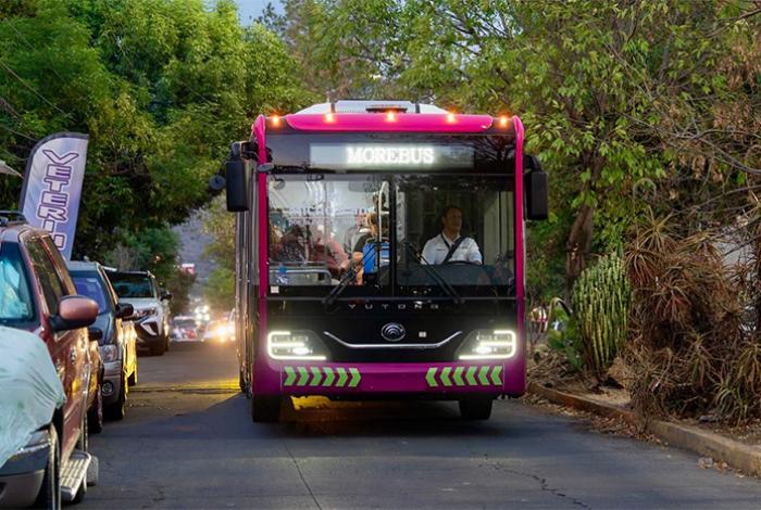 Morebús recorrerá de la desviación a Cuto al Obelisco en media hora: Bedolla