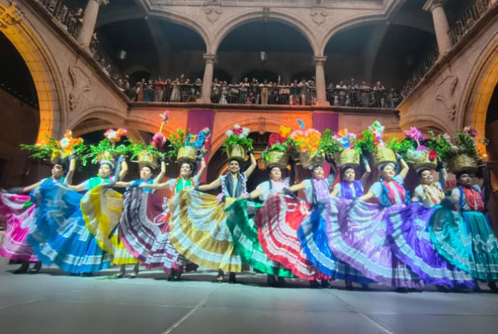 Morelia brilló con el folclor, la música y la tradición de “La Guelaguetza"