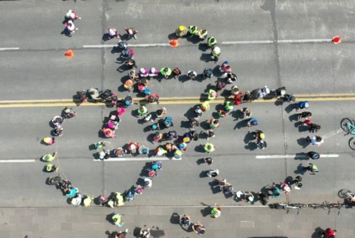 Morelia celebra el Día Mundial de la Bicicleta con Bici Monumental Humana
