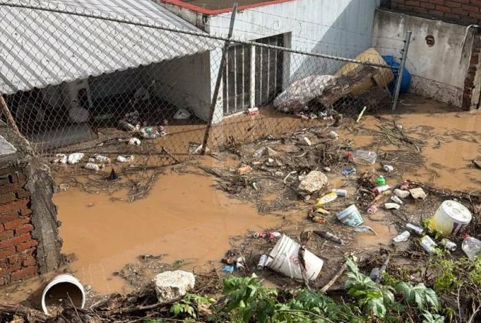 #Morelia | Inundación en Loma Dorada afecta 12 viviendas, reporta Protección Civil Michoacán