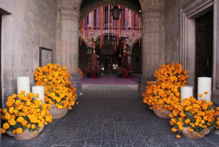 Morelia se llena de tradición y color este fin de semana: Desfiles de Catrinas y Disfraces