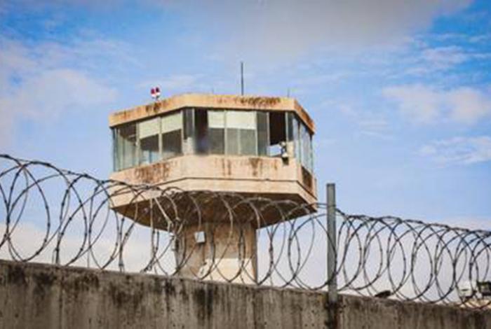 Morelia: Vinculan a dos hombres detenidos en la vía pública con metanfetamina