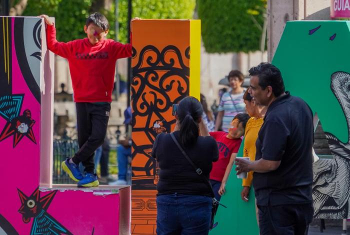 Morelianos y turistas disfrutan el día de asueto por la Revolución Mexicana