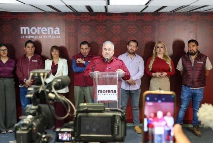 Morena acusa al PRI y PAN de lucrar políticamente con tragedias naturales