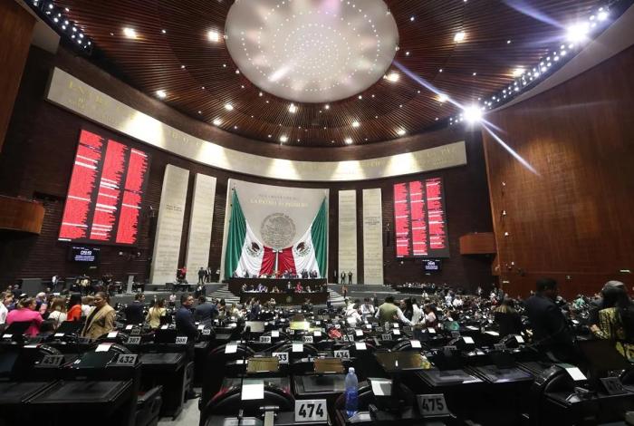 Morena cede la presidencia de la Cámara de Diputados al PAN