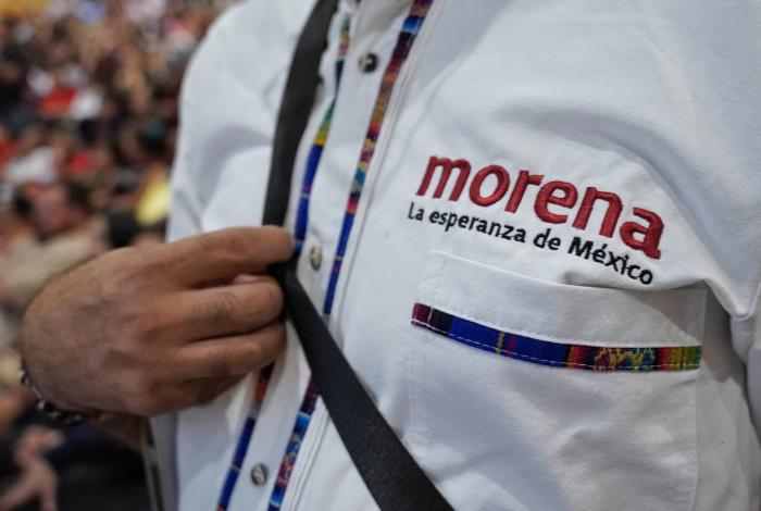 Morena va por 30 millones de votos en 2027, o habrá despidos