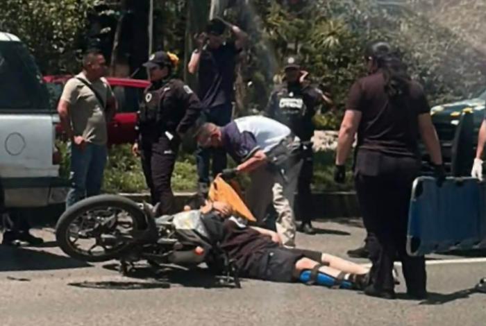 Motociclista choca contra camioneta en la avenida Madero Poniente de Morelia