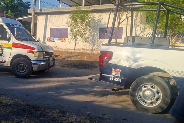 Motociclista es baleado al resistirse a violento robo, en Apatzingán