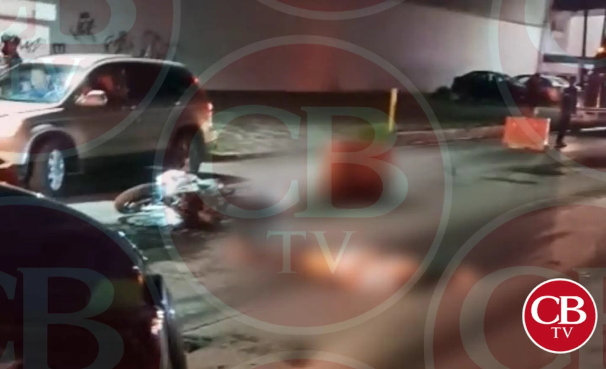Motociclista muere arrollado por camión urbano en Uruapan