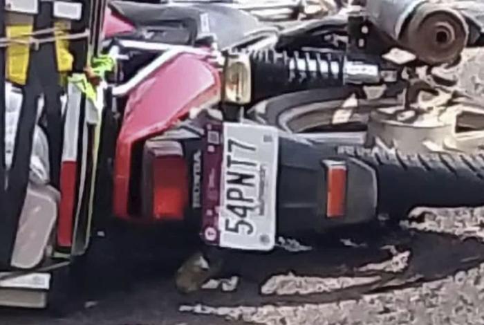 Motociclista muere tras choque contra camioneta en la Tiripetío-Acuitzio del Canje