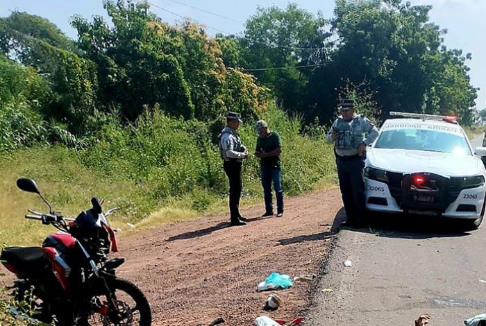 Motociclista queda herido al chocar contra una patrulla de la Guardia Nacional en Apatzingán