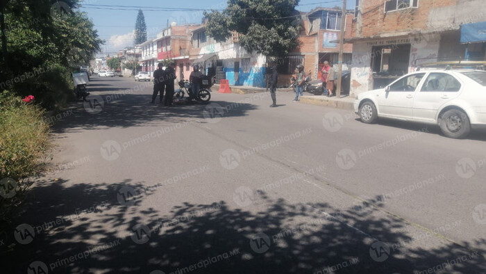 Motociclista se lesiona tras impactar a lomito, en Morelia