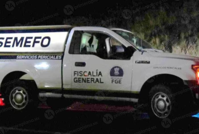 Mu3re motociclista en carretera de Briseñas, se investiga si fue accidental