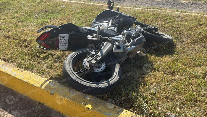 Muere adolescente tras derrapar su moto en la Amalia Solórzano, en Morelia