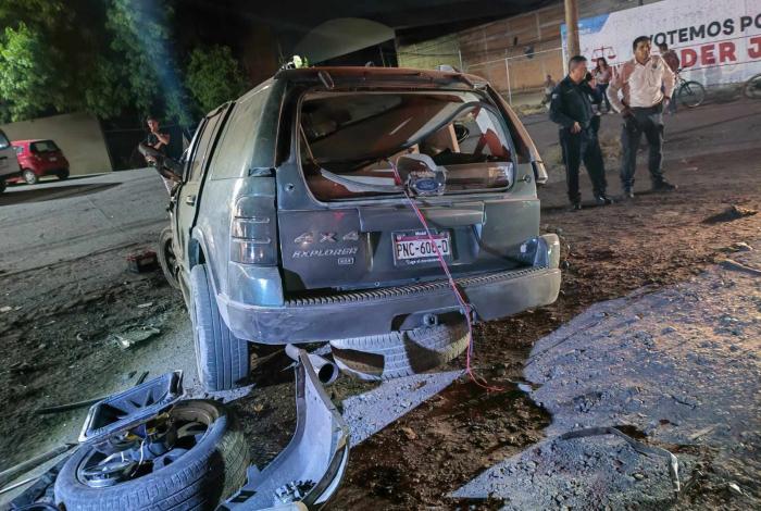 Muere en hospital una de las 2 víctimas de choque entre camionetas al norte de Morelia