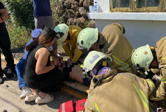 Muere un adolescente tras choque de cuatrimoto contra auto en la Morelia-Pátzcuaro; hay 2 heridos