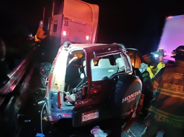 Mueren dos mujeres en encontronazo carretero; hay cinco heridos