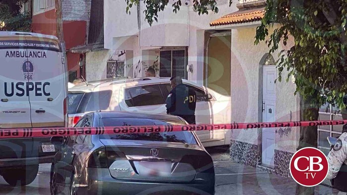 Mujer llegaba a casa y la asesina un sicario en Morelia