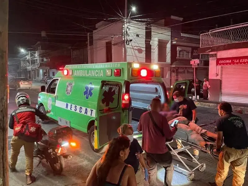 Mujer resulta con quemaduras al incendiarse su vivienda, en Uruapan