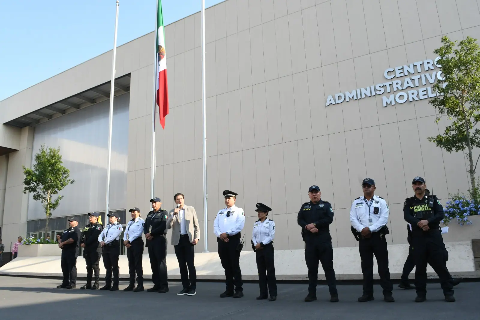 Nada es más fuerte que todos juntos: Alfonso Martínez