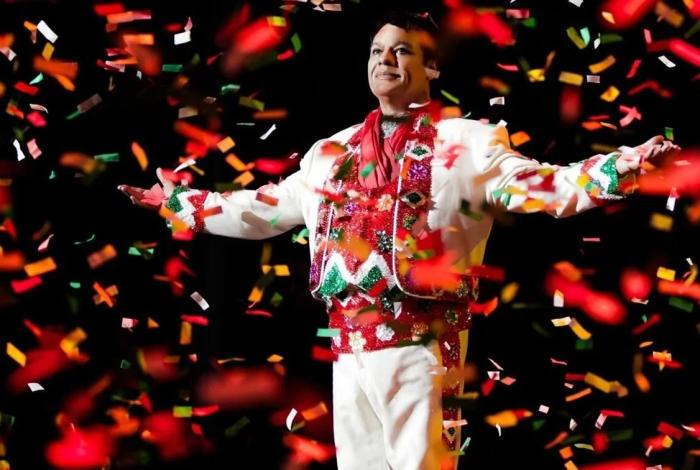 Netflix estrena la docuserie “Juan Gabriel: Debo, puedo y quiero”