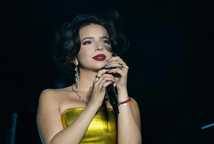 Ángela Aguilar donará ganancias de su gira a migrantes